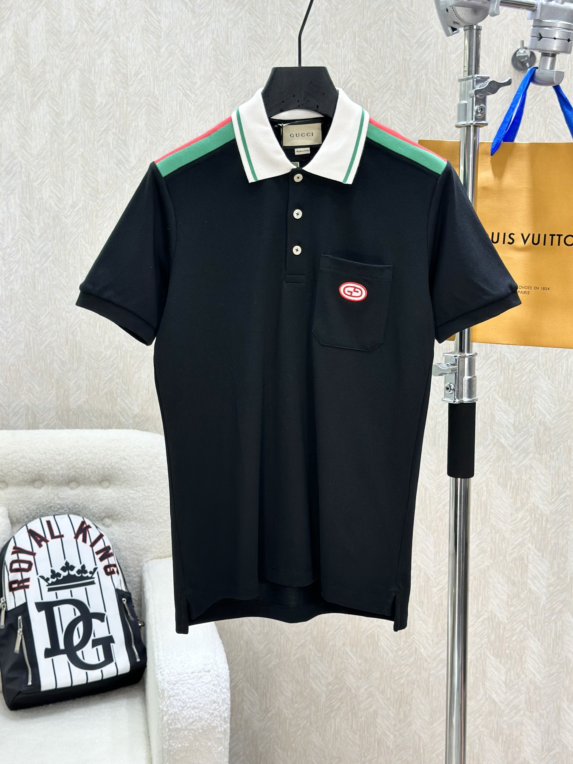 Áo polo Gucci GC kẻ viền vai phối màu cổ túi logo ngực Like Auth 1-1 on web VTN